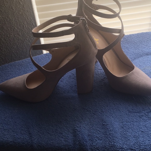 Charlotte Russe Heels - Picture 2 of 3